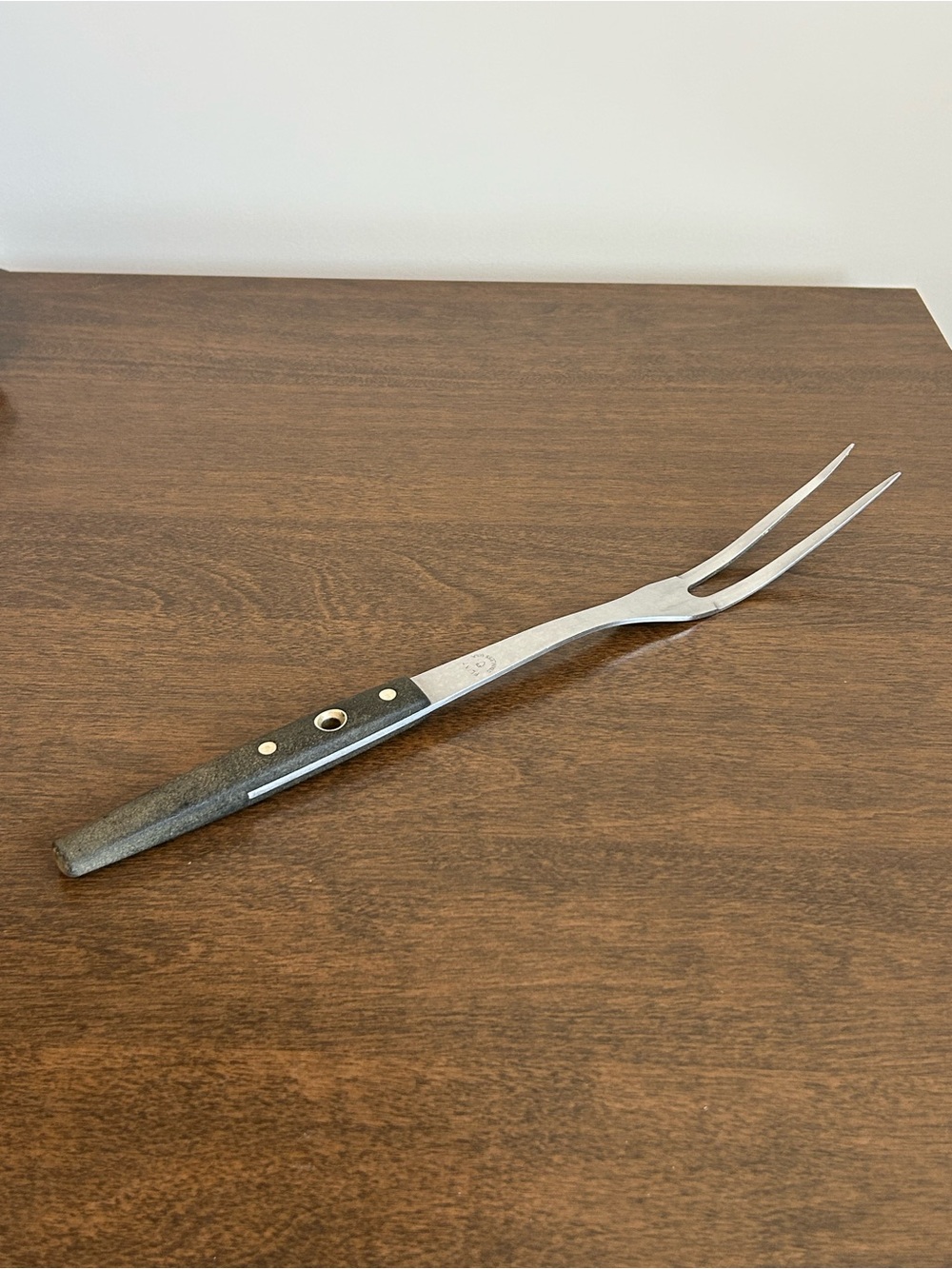 VTG FLINT ARROWHEAD STAINLESS MEAT FORK WITH CENTER HOLE & RIVETED HANDLE USA